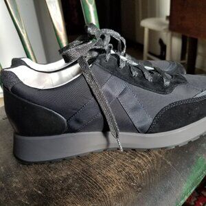 MUNRO PIPER SNEAKERS WOMEN'S 10.5 M  NEW